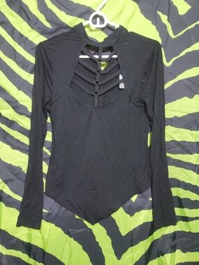 Black Long-Sleeve Top - Women